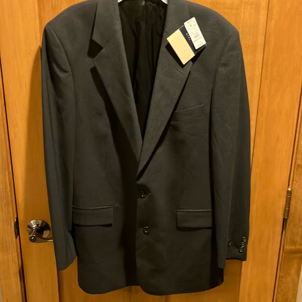NWT Brooks Brothers Men's Dark Grey Long sleeve 2 button Blazer 42